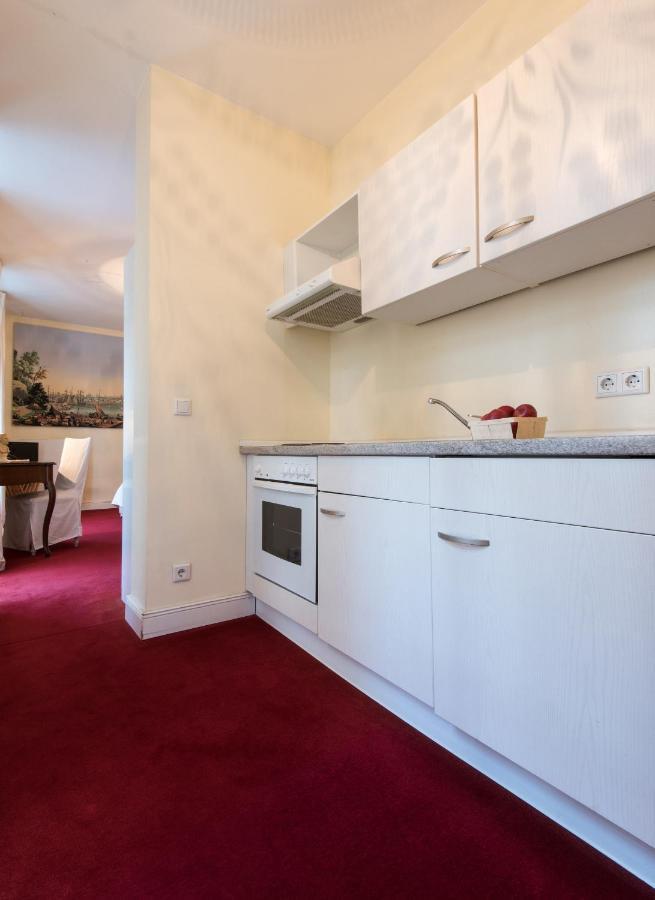 Dirazi Guesthouse & Apartments Gmbh Франкфурт-на-Майне Экстерьер фото