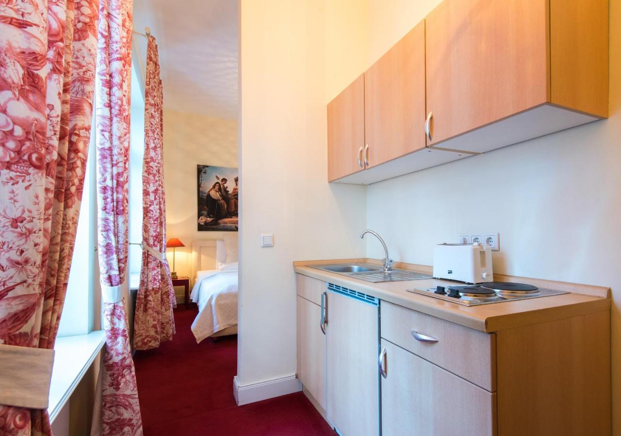 Dirazi Guesthouse & Apartments Gmbh Франкфурт-на-Майне Экстерьер фото